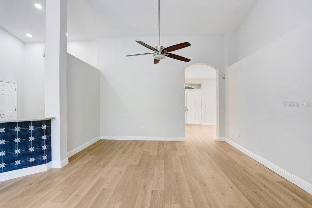 14826 HERONGLEN Drive, LITHIA, FL 33547 photo 4