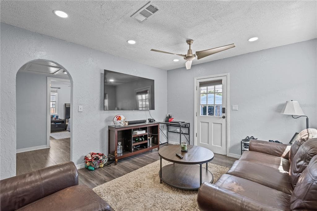 2850 38TH AVENUE, Street PETERSBURG, FL 33713 photo 2