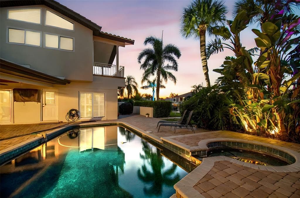 2085 MA AVENUE, Street PETERSBURG, FL 33703 photo 2