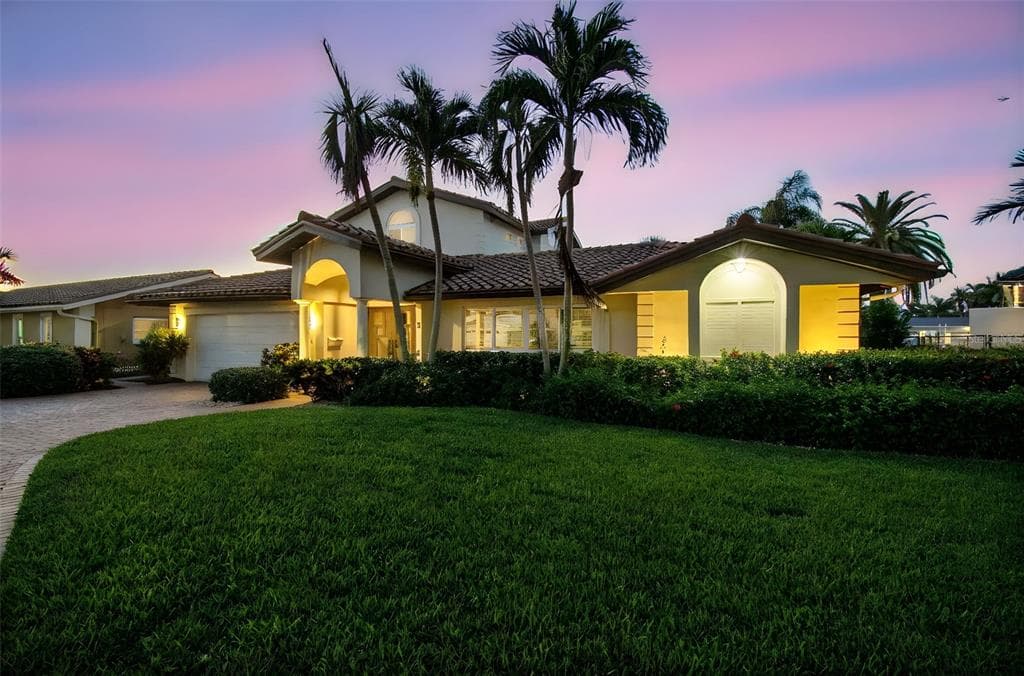 2085 MA AVENUE, Street PETERSBURG, FL 33703