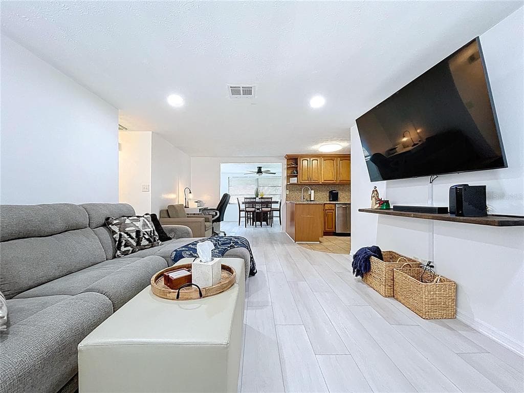 2107 HARRISON DRIVE, HOLIDAY, FL, 34691 photo 2