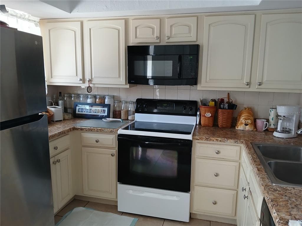 4328 SUSSEX STREET, HOLIDAY, FL 34691 photo 3