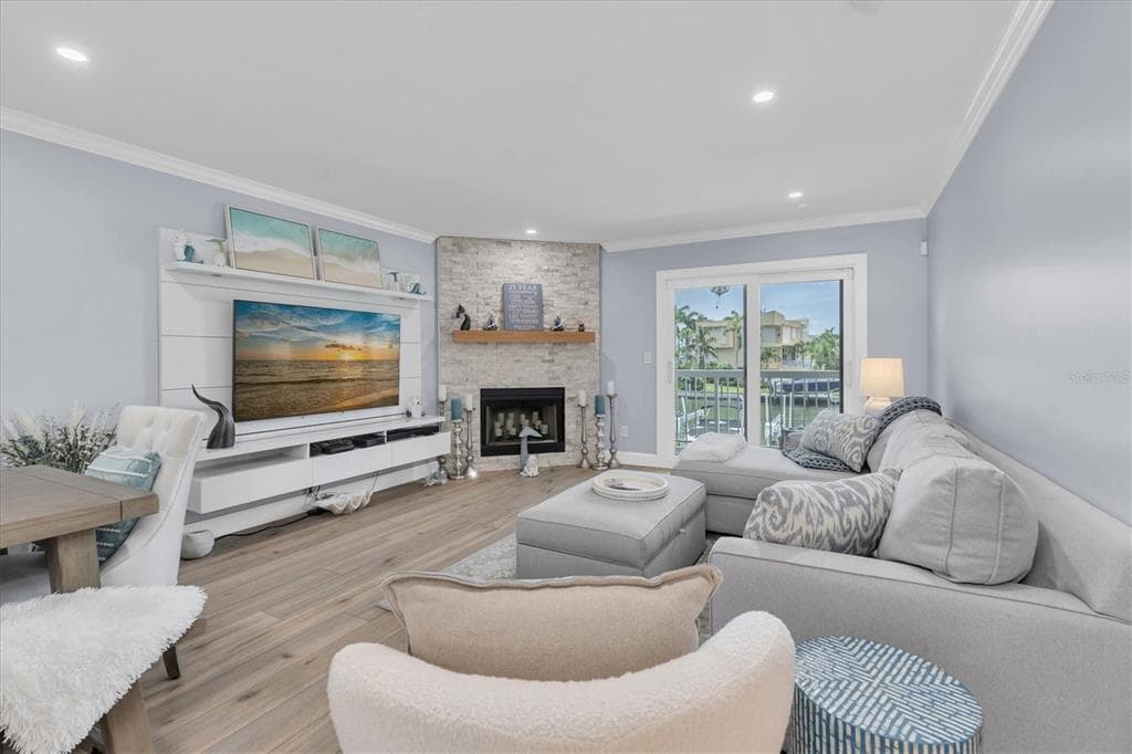 307 MADEIRA CIRCLE, TIERRA VERDE, FL 33715 photo 4