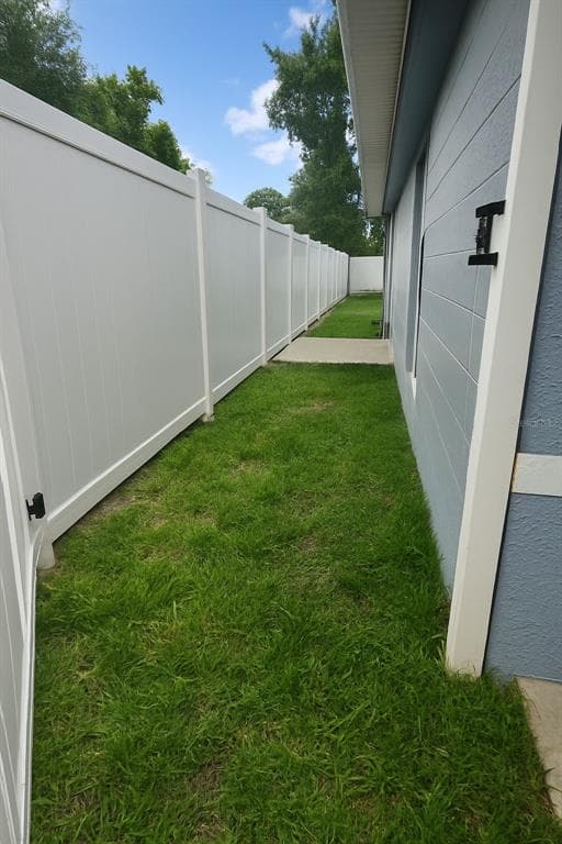 8706 FISH LAKE Road, TAMPA, FL 33619 photo 5