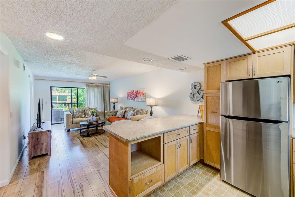 12900 VONN ROAD Unit E205, LARGO, FL 33774 photo 3