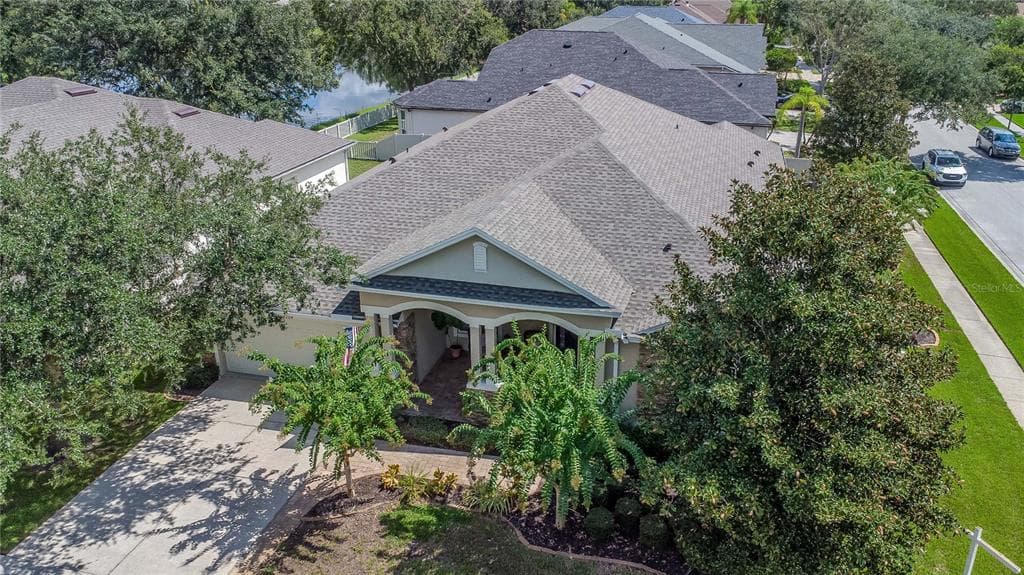 7204 DERWENT GLEN CIRCLE, LAND O LAKES, FL, 34637 photo 3