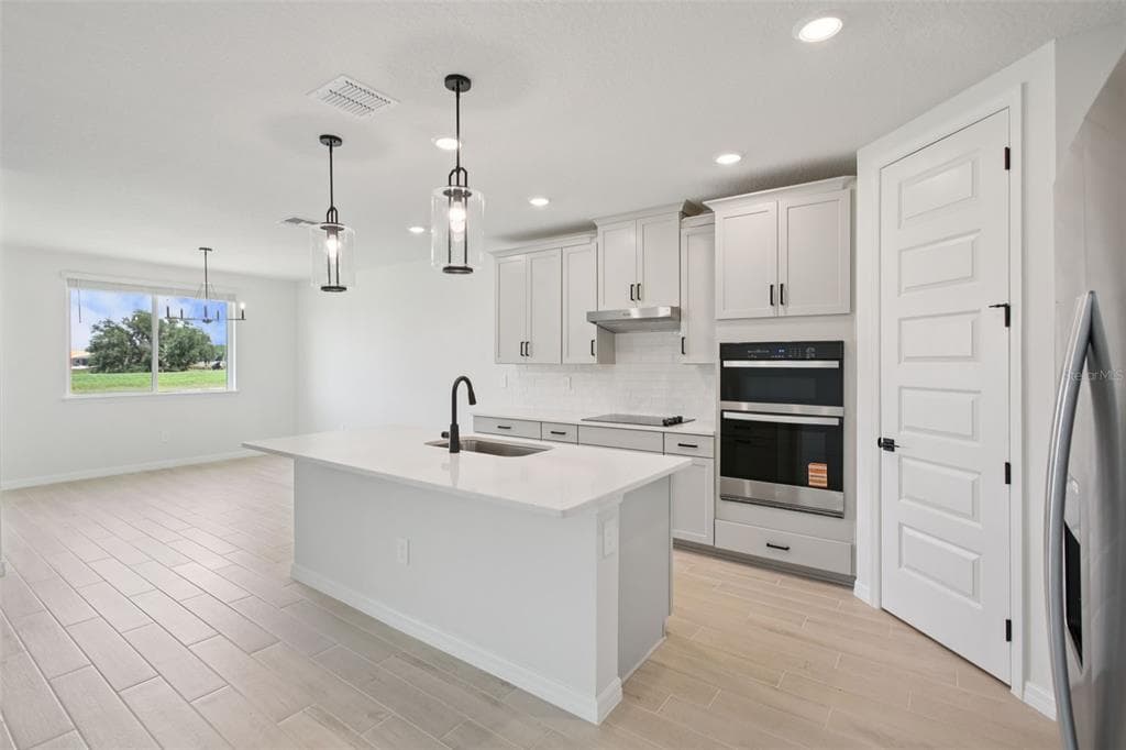 1754 DRAUGHTON PLACE, ZEPHYRHILLS, FL 33541 photo 3