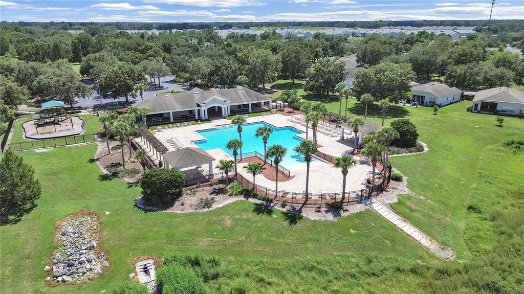 14218 WAKE ROBIN Drive, BROOKSVILLE, FL 34604 photo 2