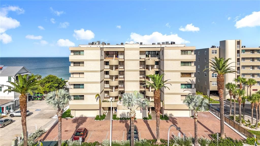 19700 GULF Boulevard Unit 202, INDIAN SHORES, FL 33785 photo 3