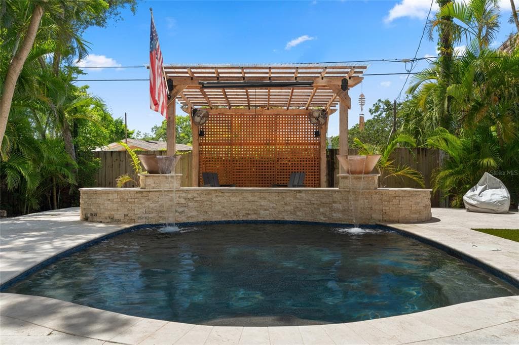 114 CHESAPEAKE AVENUE, TAMPA, FL 33606 photo 2