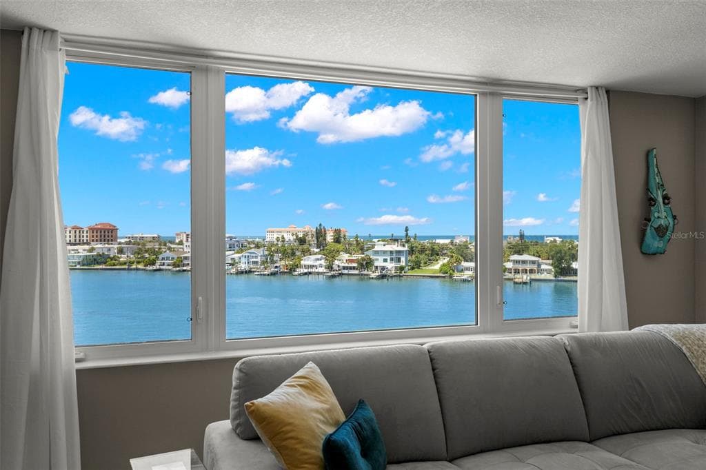 736 ISLAND WAY Unit 604, CLEARWATER BEACH, FL 33767 photo 4