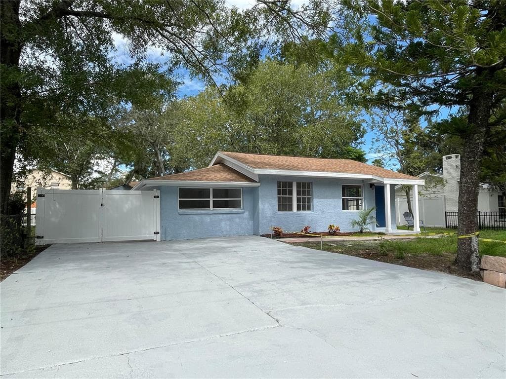 8018 EDISON Avenue, TAMPA, FL 33604 photo 4