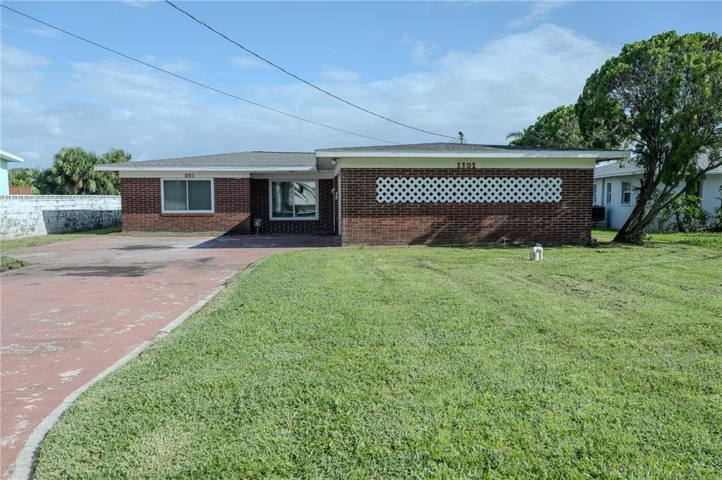 1101 28TH AVENUE, Street PETERSBURG, FL 33705 photo 2