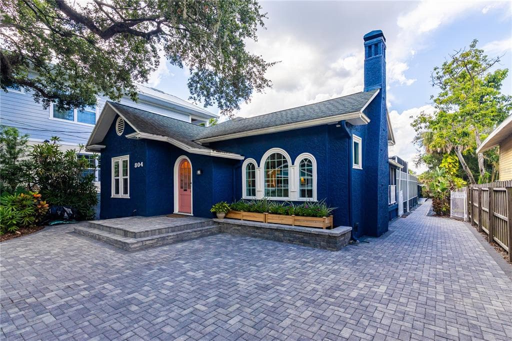 804 HOLLYWOOD STREET, TAMPA, FL 33604 photo 2