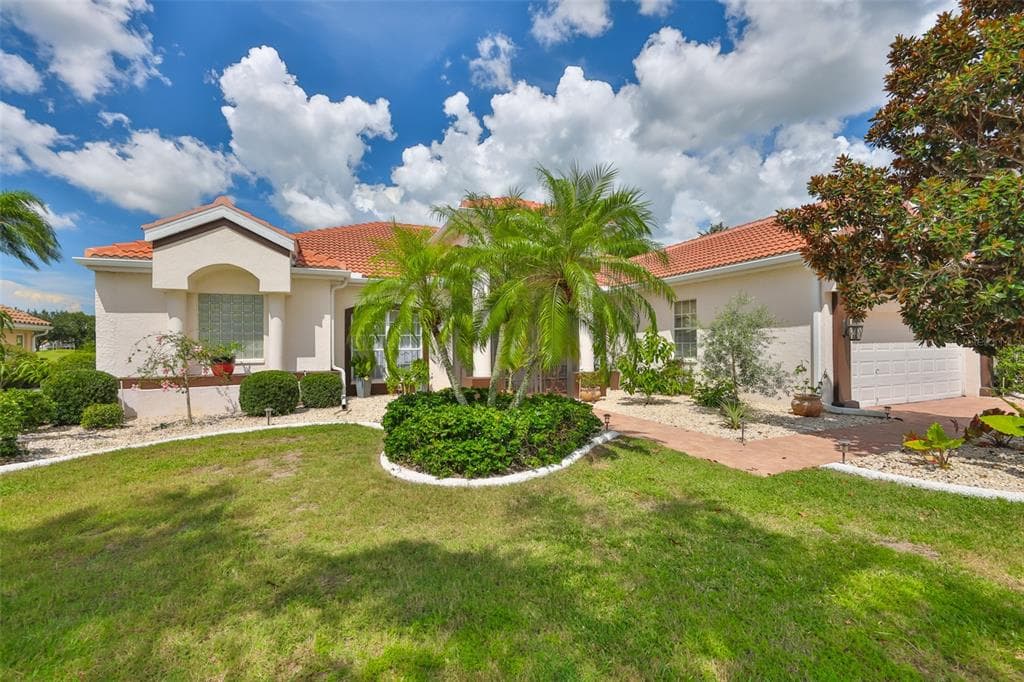 2327 PLATINUM DRIVE, SUN CITY CENTER, FL 33573 photo 4