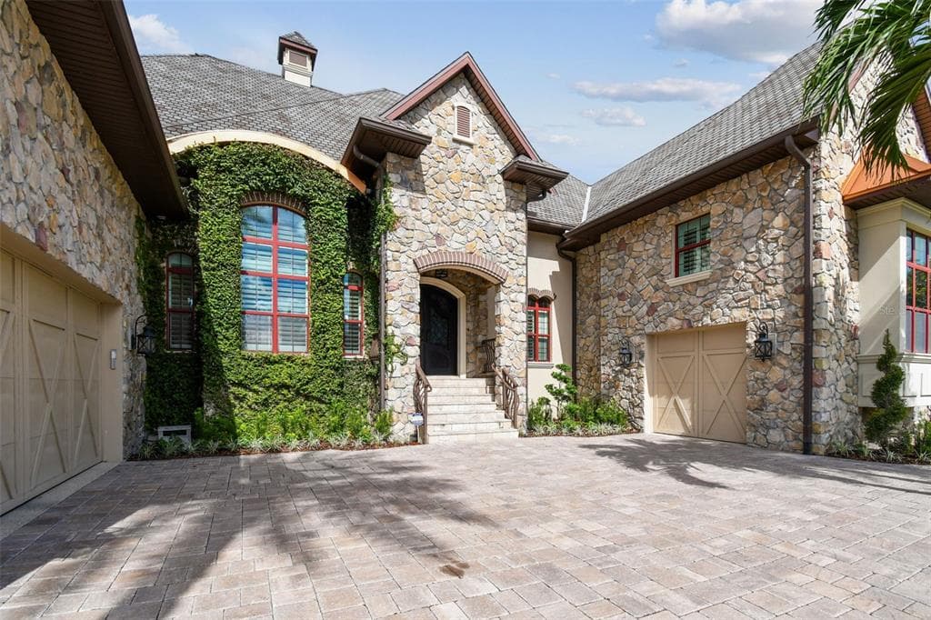 5405 LEILANI Drive, Street PETE BEACH, FL 33706 photo 3