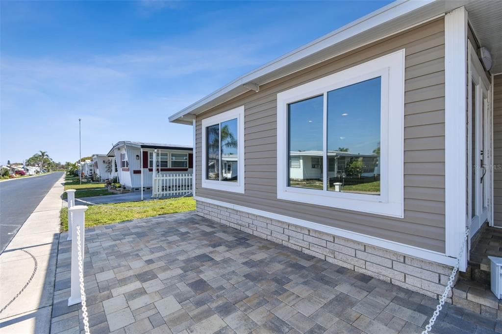 12651 SEMINOLE BOULEVARD, LARGO, FL 33778 photo 5