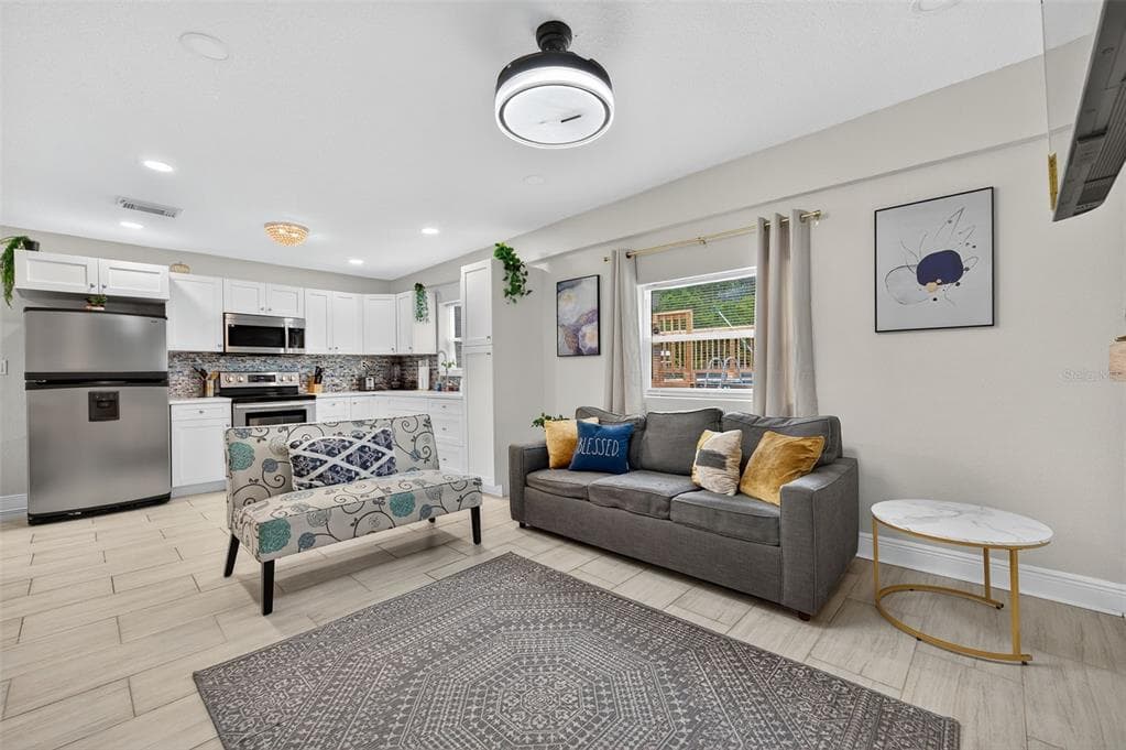 1726 HUMPHREY STREET, TAMPA, FL 33604 photo 4