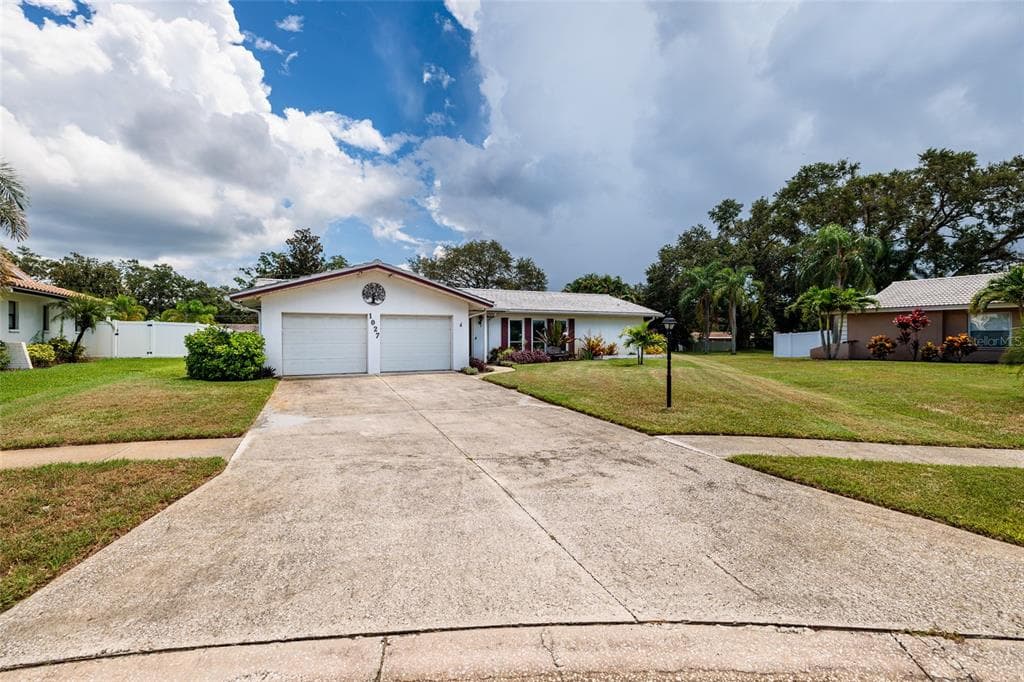 1027 GROVEWOOD COURT, CLEARWATER, FL 33764