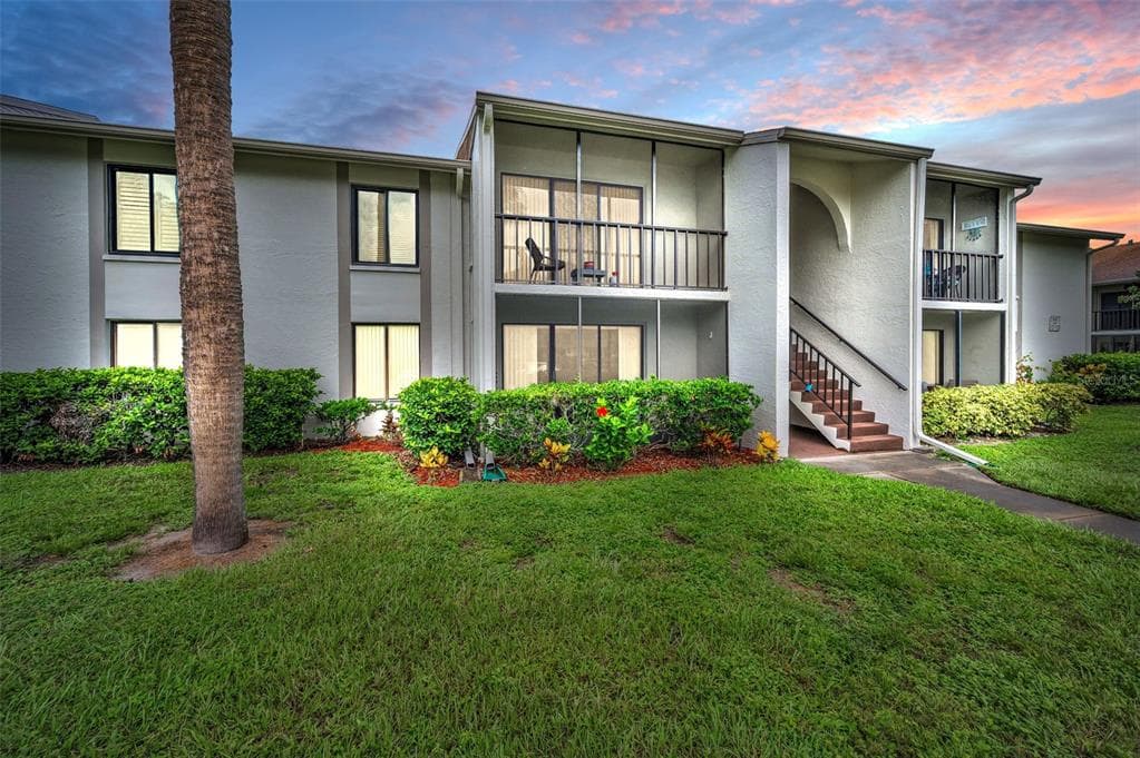 2687 PINE RIDGE WAY Unit E1, PALM HARBOR, FL 34684