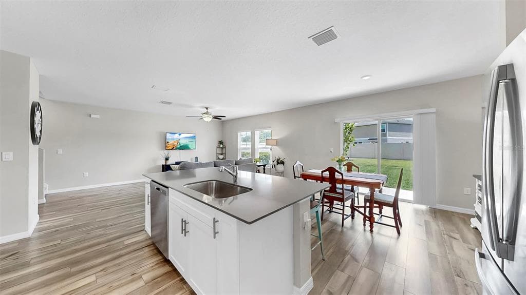 12914 CAMARILLO Place, LITHIA, FL 33547 photo 4