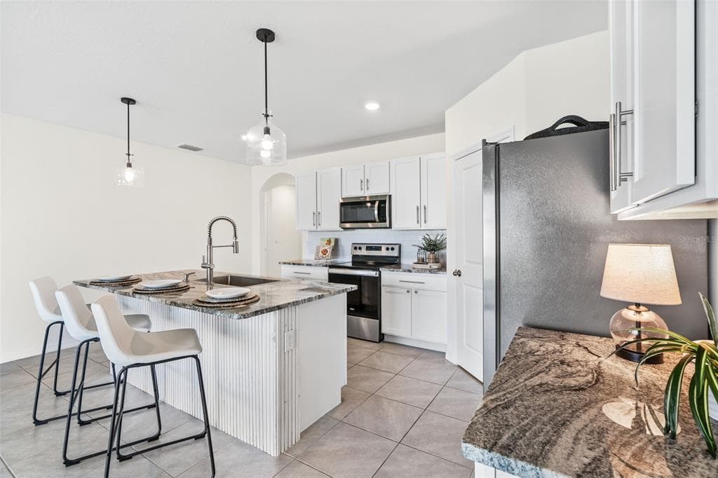 33471 HAMILTON HILL Lane, WESLEY CHAPEL, FL 33545 photo 4