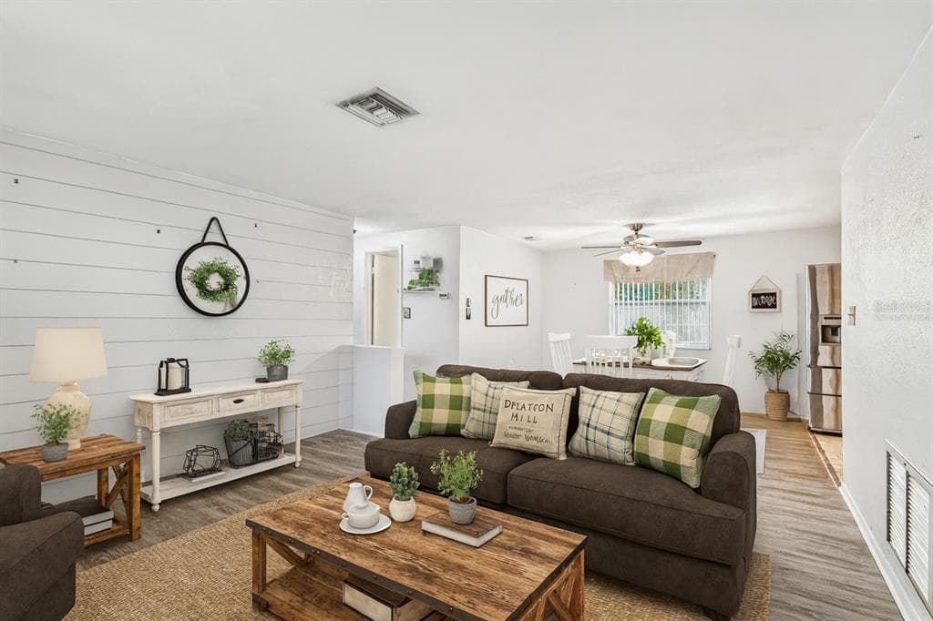 1042 SAXON LANE, HOLIDAY, FL 34691 photo 4