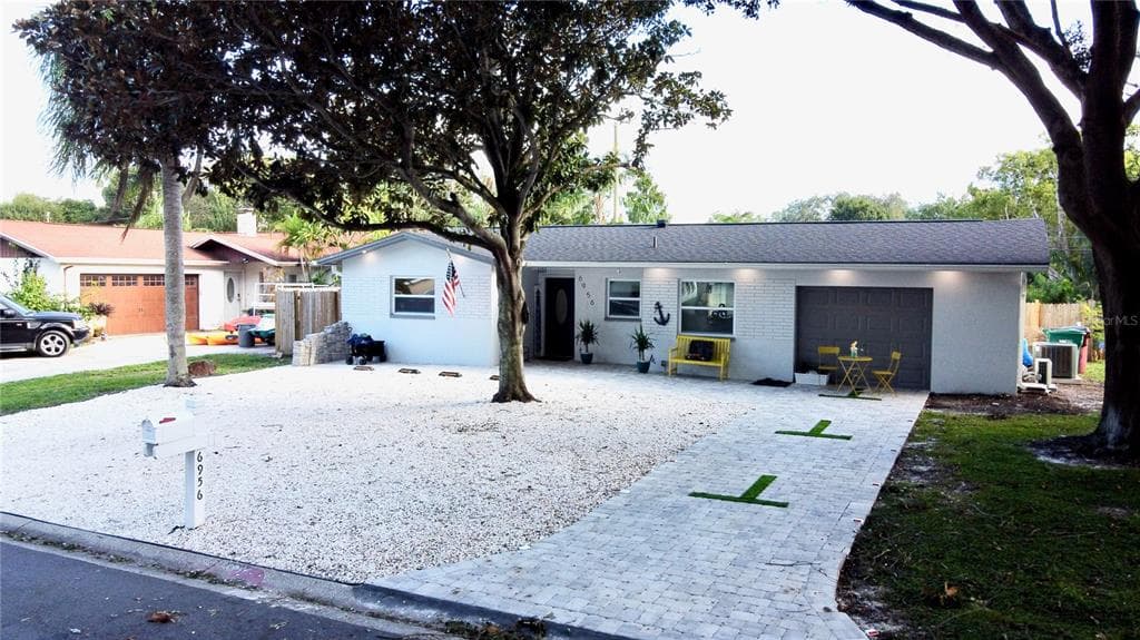 6956 300TH AVENUE, CLEARWATER, FL 33761