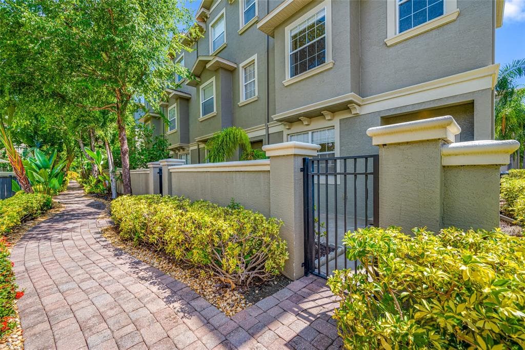 7125 102ND LANE, SEMINOLE, FL, 33772