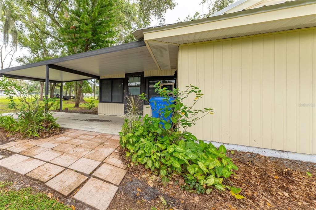 9349 EDISON ROAD, LITHIA, FL 33547 photo 3