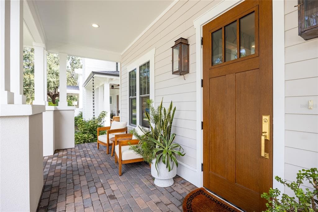 3037 10TH Street, Street PETERSBURG, FL 33704 photo 4