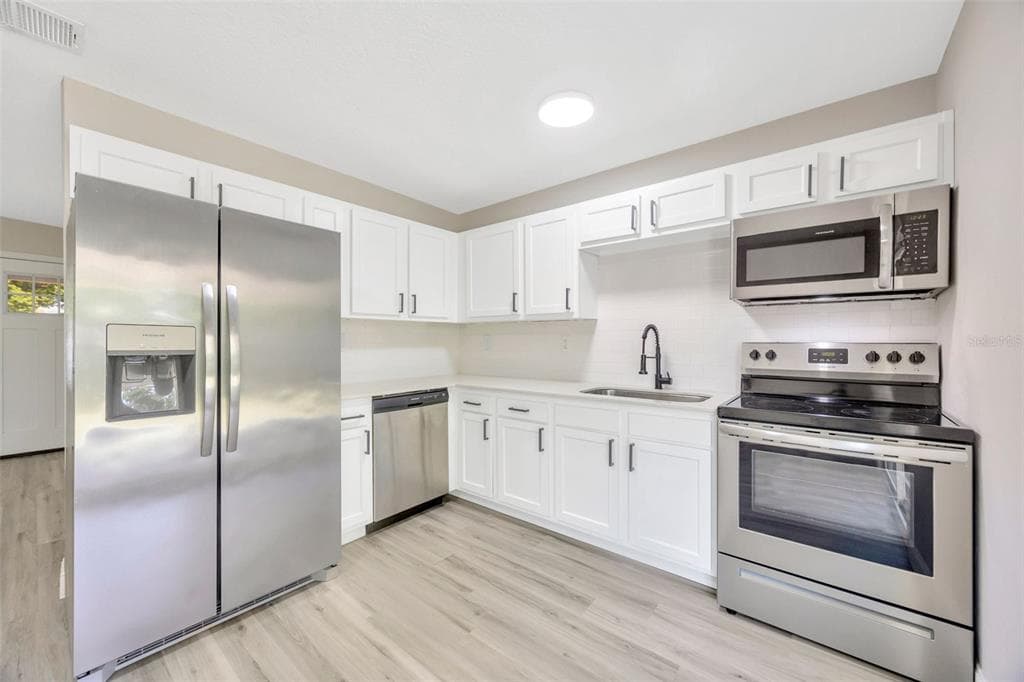 5242 45TH AVENUE, Street PETERSBURG, FL 33709 photo 4