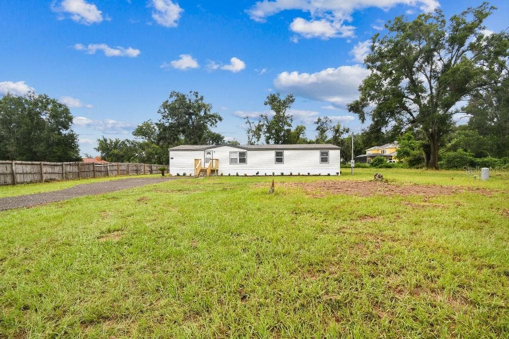 10003 BENJAMIN SMITH DRIVE, THONOTOSASSA, FL 33592 photo 5