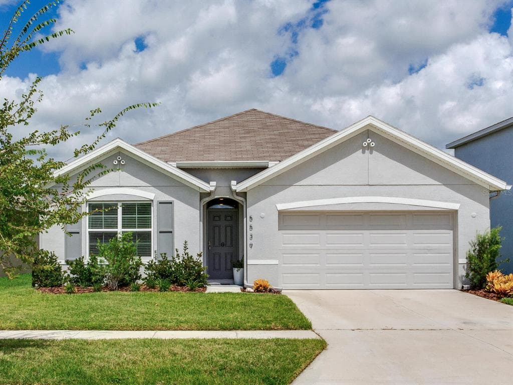 5539 WANDERING WILLOW Drive, WESLEY CHAPEL, FL 33545 photo 2