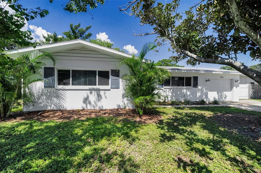 1866 MURRAY AVENUE, CLEARWATER, FL 33755 photo 2