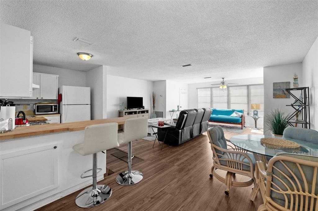 5623 80TH Street Unit 506, Street PETERSBURG, FL 33709 photo 2