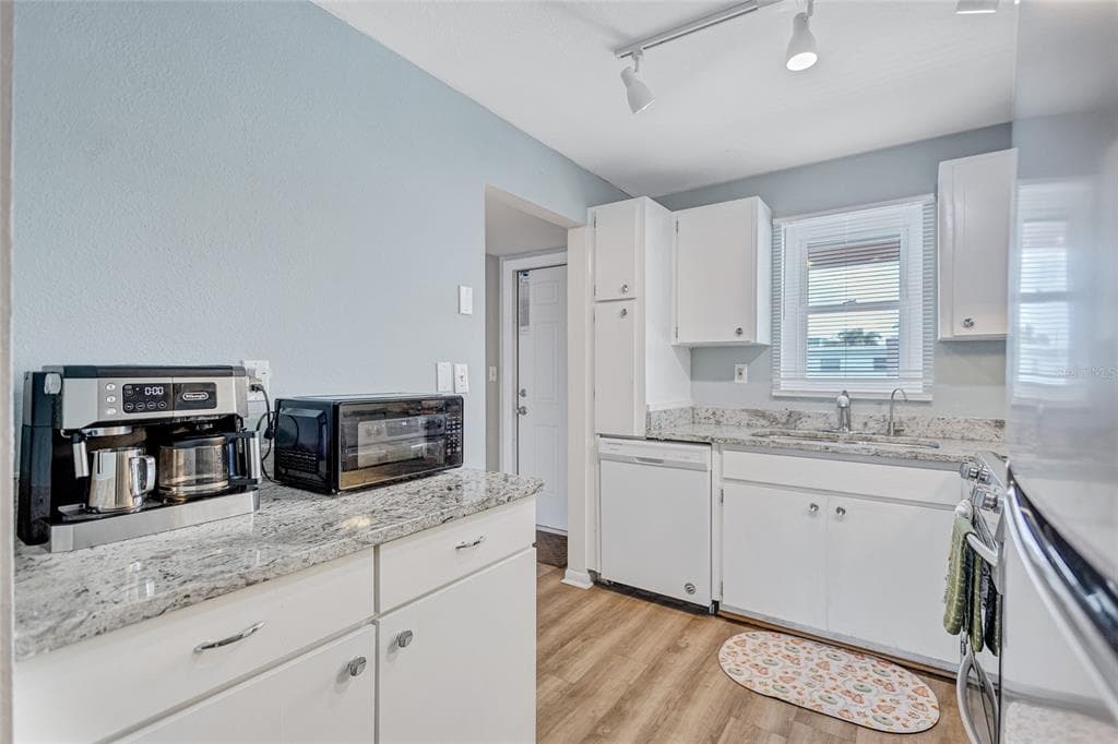 3125 36TH STREET Unit 208, Street PETERSBURG, FL 33713 photo 3