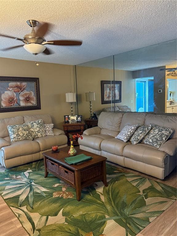273 REX PLACE Unit H, MADEIRA BEACH, FL 33708 photo 2