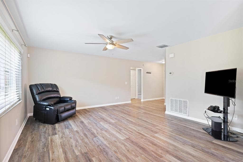 2001 PALADIN COURT, VALRICO, FL 33594 photo 5