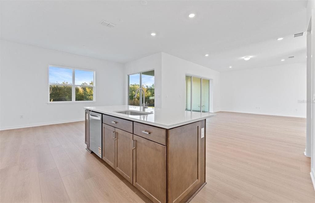 33479 BARNEBROOK DRIVE, WESLEY CHAPEL, FL 33545 photo 4