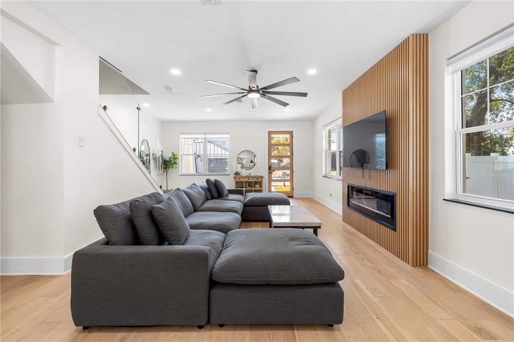 1908 17TH AVENUE, TAMPA, FL 33605 photo 3