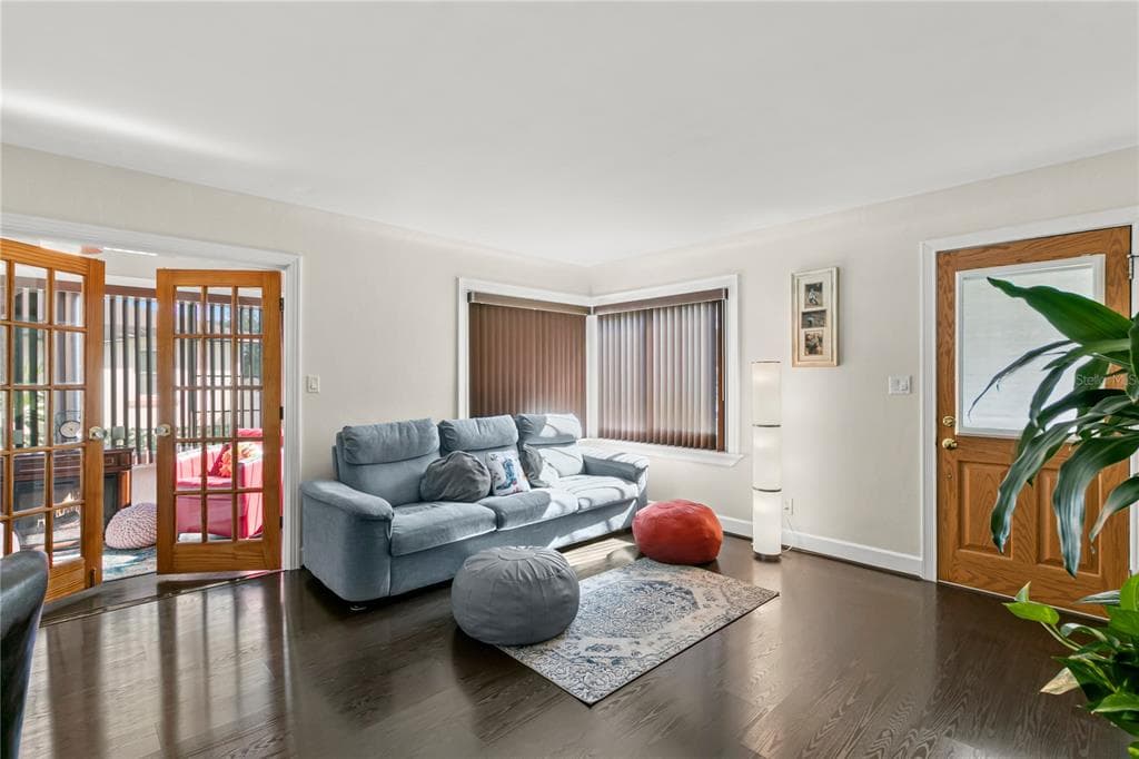 201 39TH STREET, Street PETERSBURG, FL 33711 photo 3