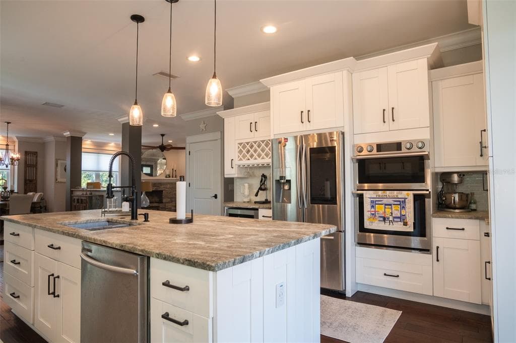 498 MAGNOLIA Avenue, PALM HARBOR, FL 34683 photo 3