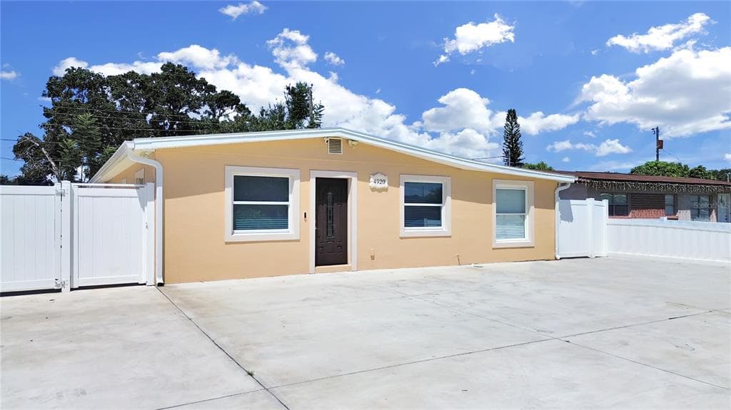 4920 ELDORADO DRIVE, TAMPA, FL 33615
