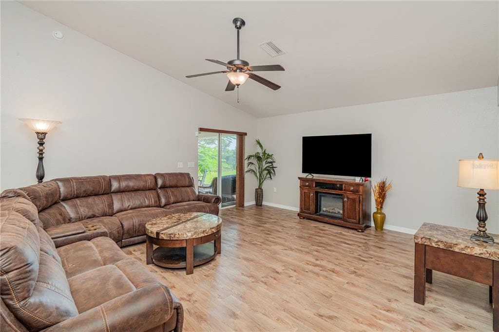 11342 SOUTHWIND LAKE DRIVE, GIBSONTON, FL 33534 photo 3