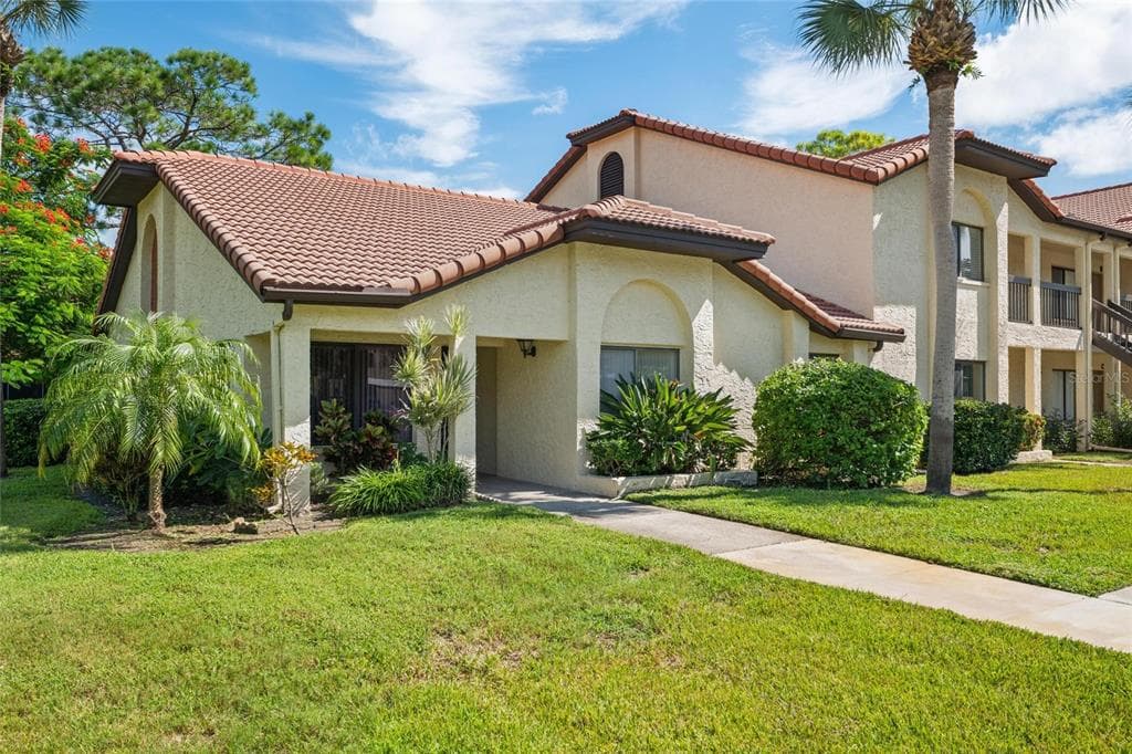 1801 LAKE ROAD Unit 5A, PALM HARBOR, FL 34685