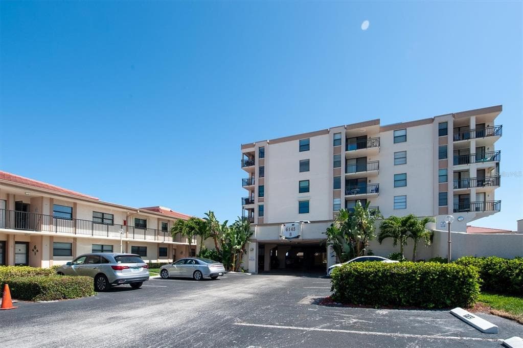 6145 SUN Boulevard Unit 107, Street PETERSBURG, FL 33715 photo 2