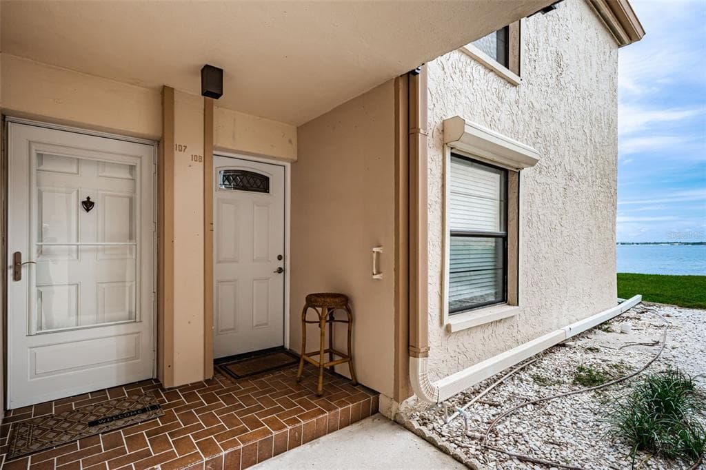 6145 SUN Boulevard Unit 107, Street PETERSBURG, FL 33715 photo 4