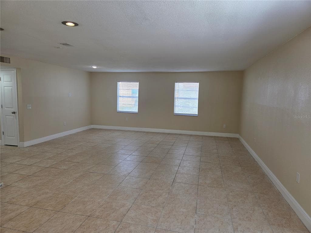 9004 TUDOR DRIVE Unit K104, TAMPA, FL 33615 photo 4