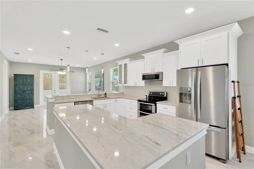 860 17TH AVENUE, Street PETERSBURG, FL 33701 photo 5